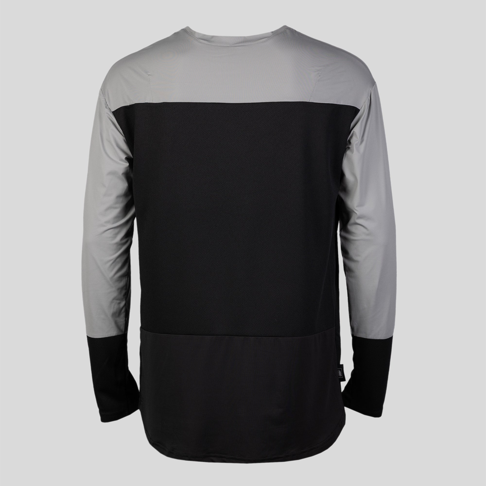 Monserat-gravityjerseyM3-01_back.jpg