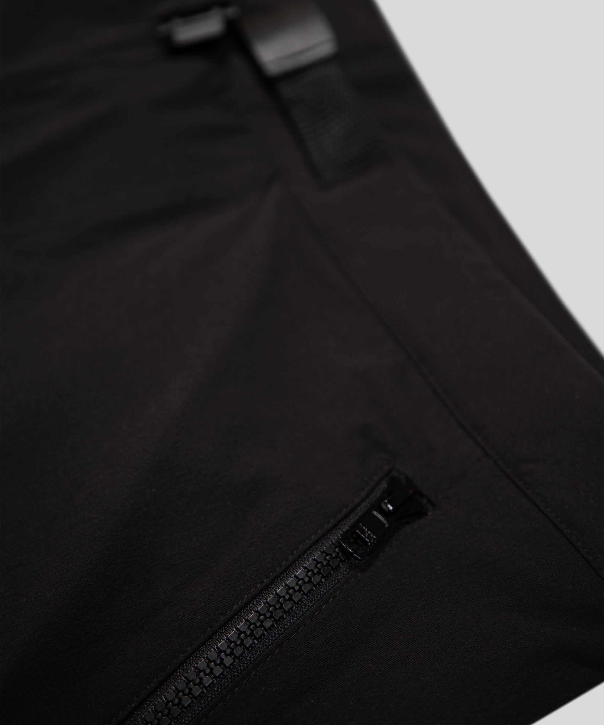 TP4mtbshortsblack-detail-01.jpg