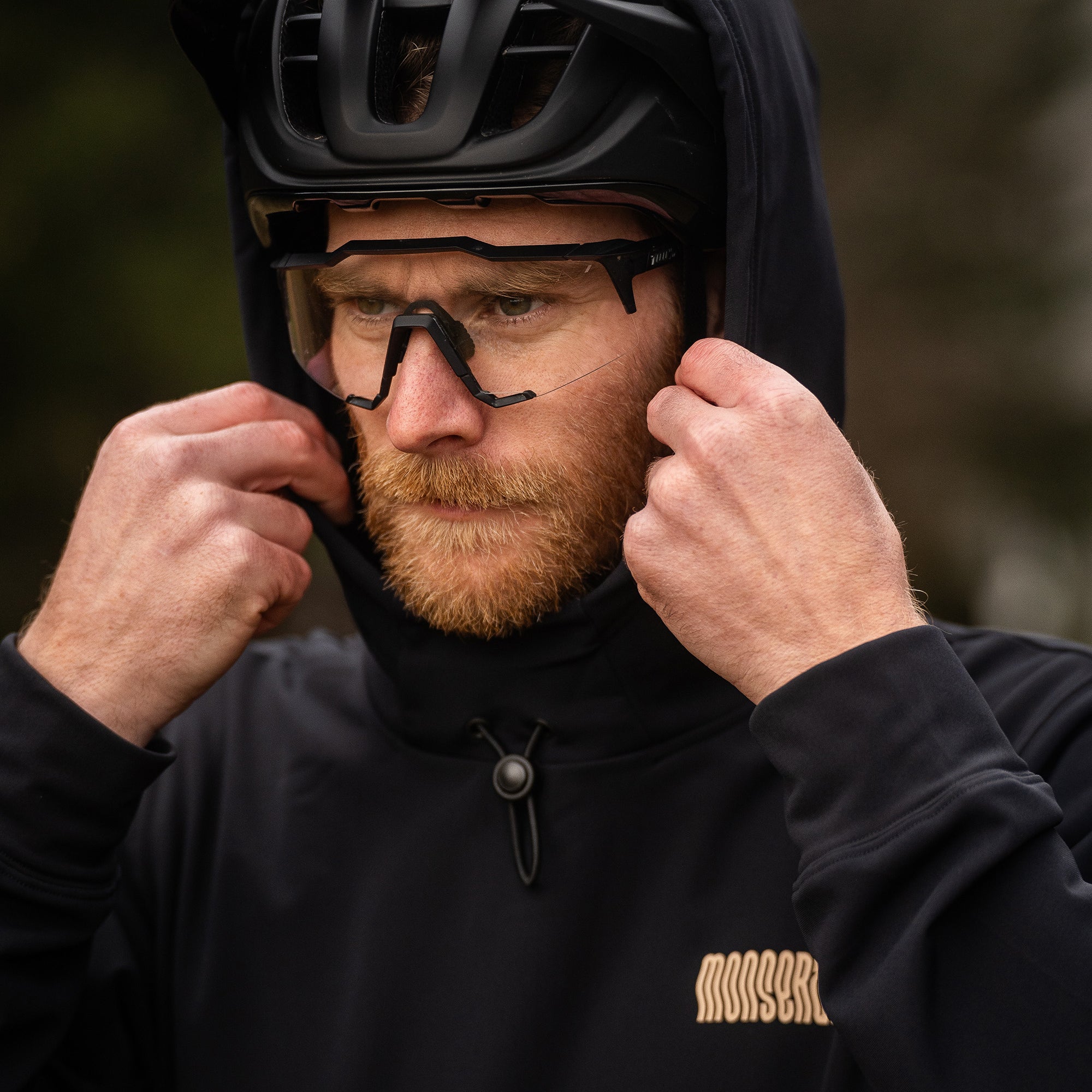 monserat-mtbtechhoodie-MH2-web-04.jpg